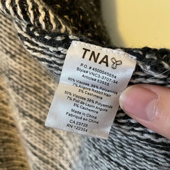 Aritzia TNA Angora Rabbit Hair and Cashmere Blend Poncho S/M - Picture 4 of 8